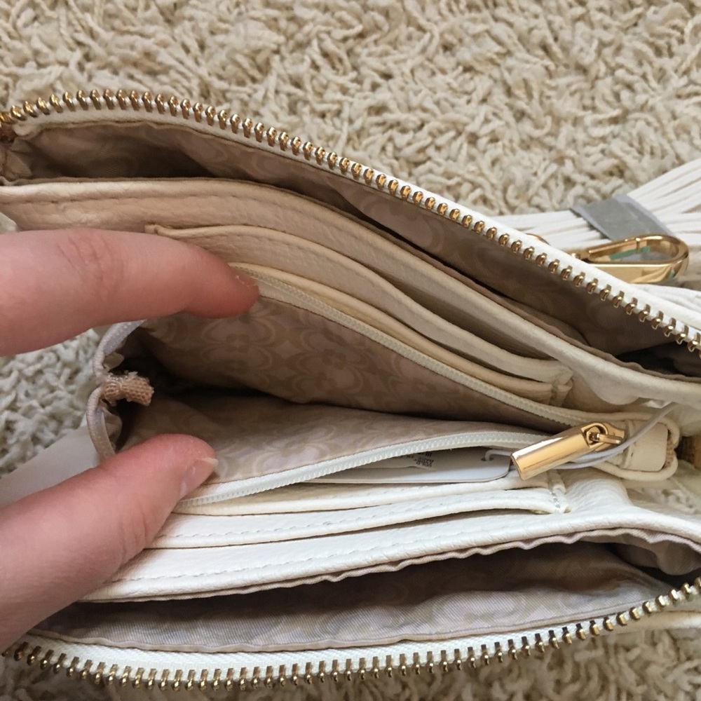 WHITE CROSSBODY - Picture 7 of 8
